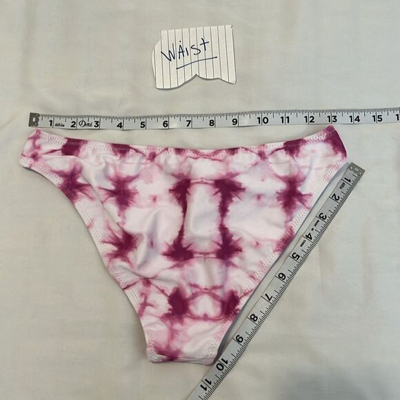 NWT Cupshe size small pink and white tie dye high cut bikini bottoms - Picture 3 of 9